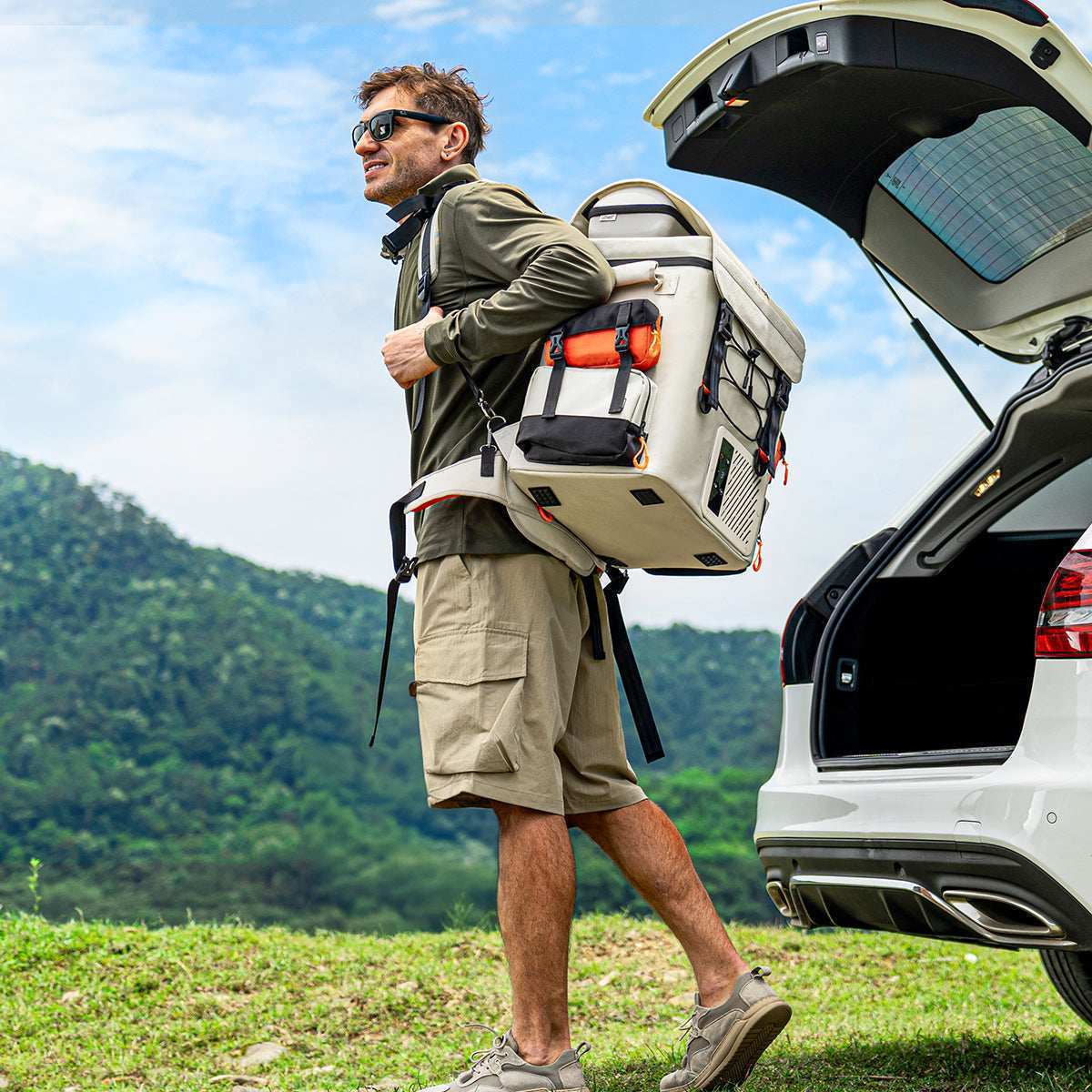 Litheli FrozenPack: The First Backpack Car Fridge|Includes 2 x 4.0Ah  Batteries options